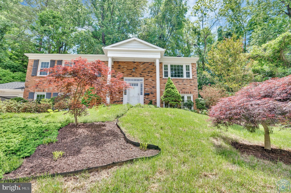 4911 Andrea Ave, Annandale, VA 22003 - photo 1