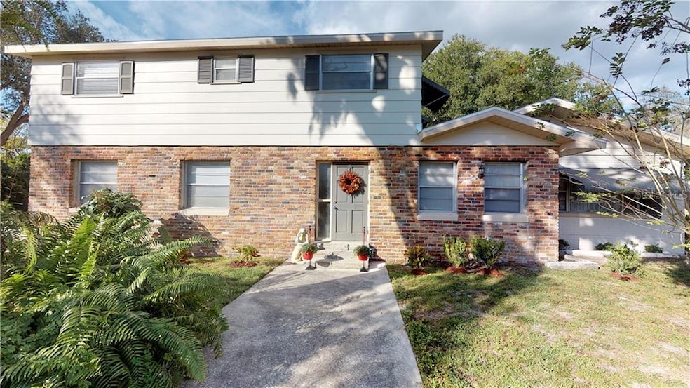 840 Oak St, Waverly, FL 33859 - photo 1