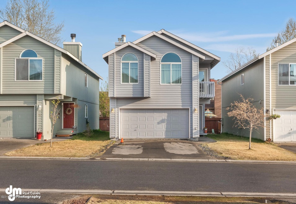 1910 Sturbridge Ct Anchorage-large-002-E