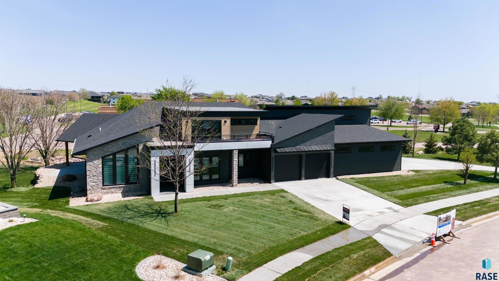 For Sale $1,160,000