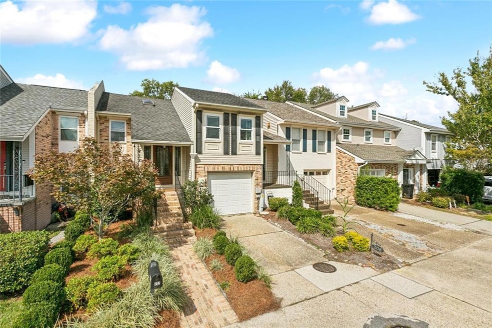 712 Old Metairie Place, Metairie, LA 70001 - photo 1