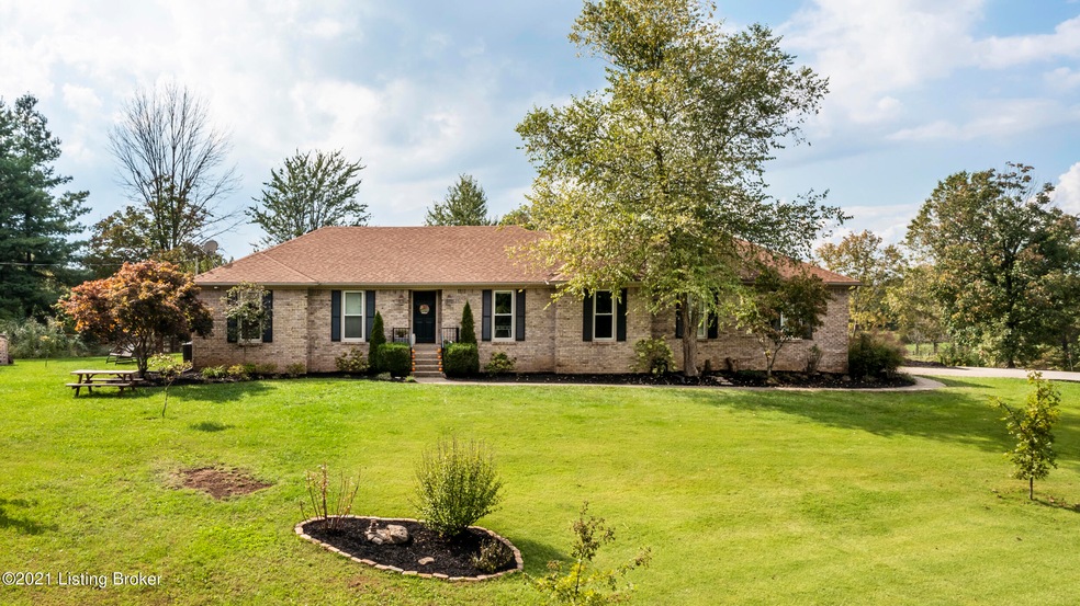 4910 Fible Ln, Crestwood, KY 40014 - photo 1