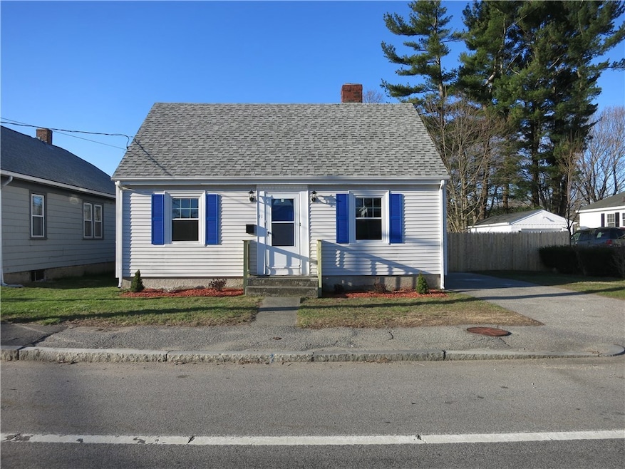 41 Wampanoag Trail, Riverside, RI 02915 - photo 1