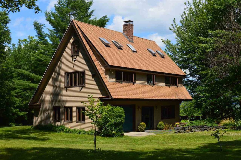 260 E Town Farm Rd, Putney, VT 05346 - photo 1