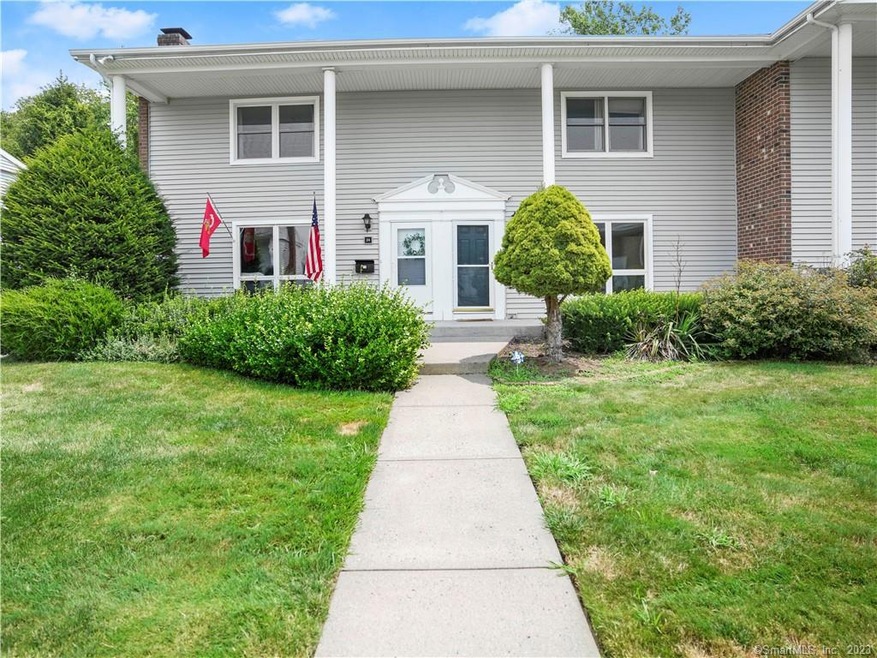 23 Carriage Path N unit 23, Milford, CT 06460 - photo 1