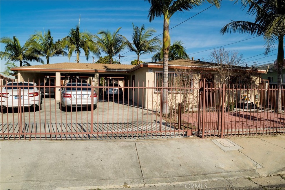 835 W Poplar St, Compton, CA 90220 - photo 1