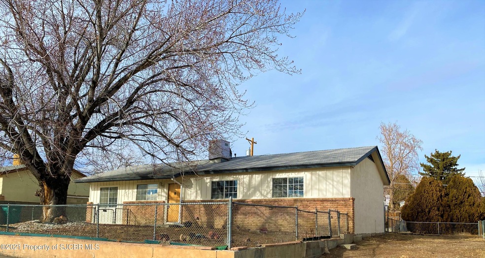 3806 Country Club Dr, Farmington, NM 87402 - photo 1