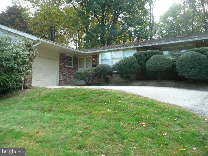 553 Oriole Ln, Dresher, PA 19025 - photo 1