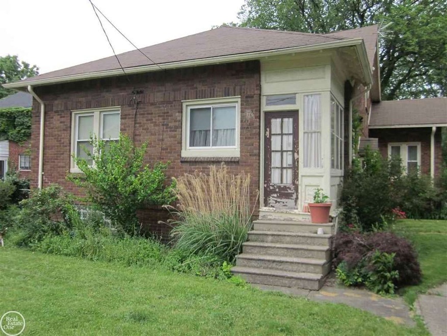 1029 Nottingham Rd, Grosse Pointe Park, MI 48230 - photo 1