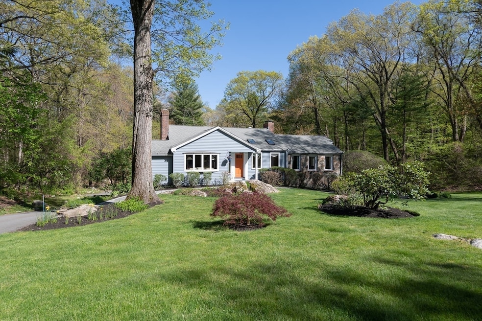 97 Ash St, Weston, MA 02493 - photo 1