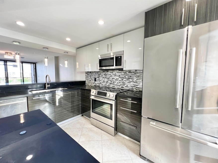 17 Royal Palm Way unit 503, Boca Raton, FL 33432 - photo 1