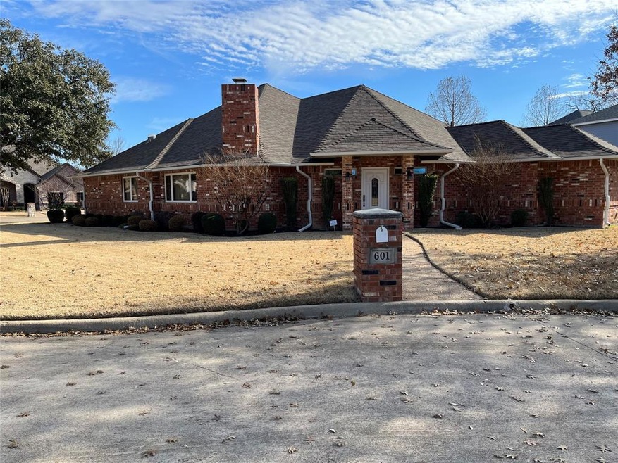 601 Ludo Cir, Hurst, TX 76054 - photo 1