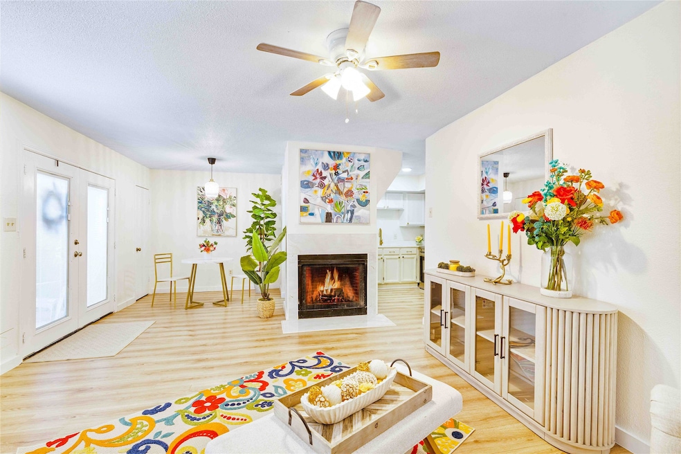 2310 Balsam Dr unit B106, Arlington, TX 76006 - photo 1