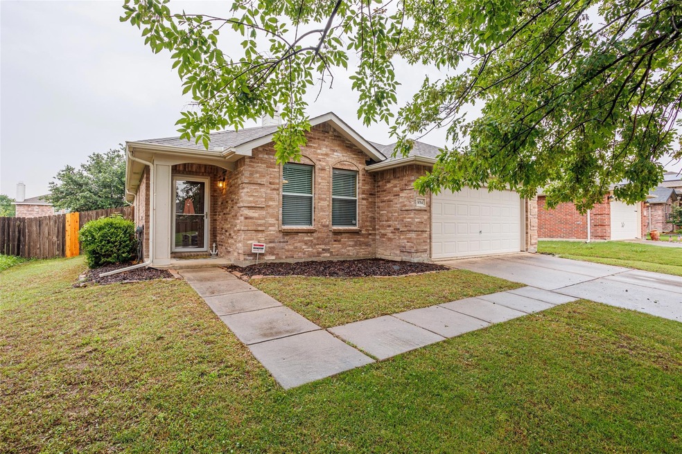 1014 Lowndes Ln, Wylie, TX 75098 - photo 1