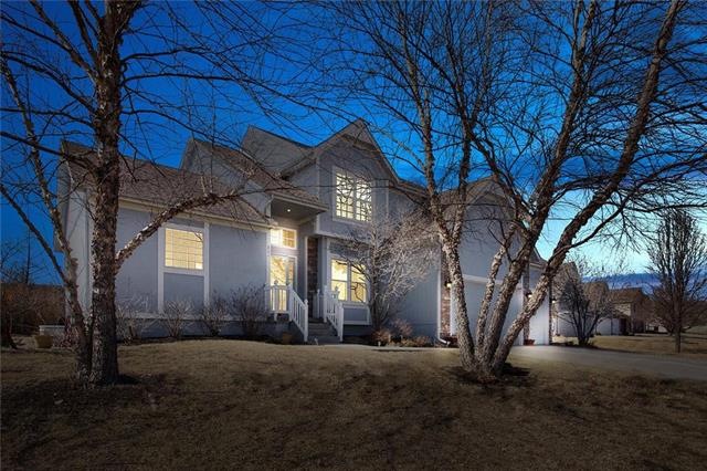 802 Cedar Ridge Dr, Raymore, MO 64083 - photo 1