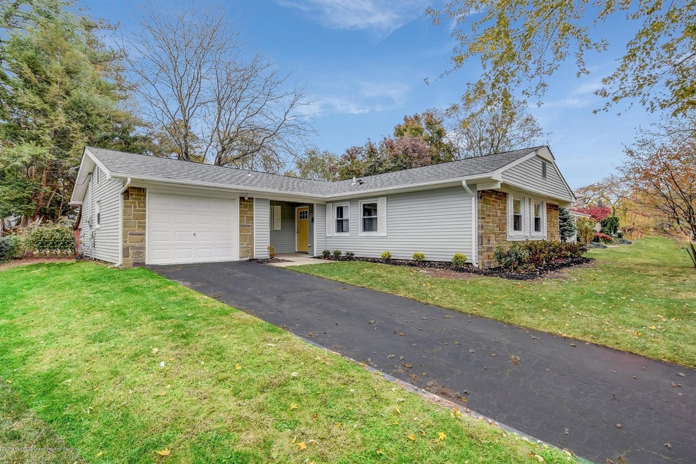 56 Ayrmont Ln, Matawan, NJ 07747 - photo 1