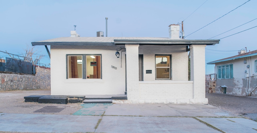 1910 Russell St, El Paso, TX 79930 - photo 1