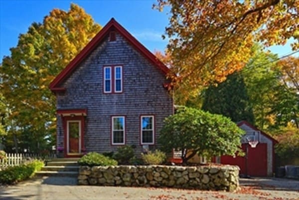 141 Perry Ave, Hanson, MA 02341 - photo 1