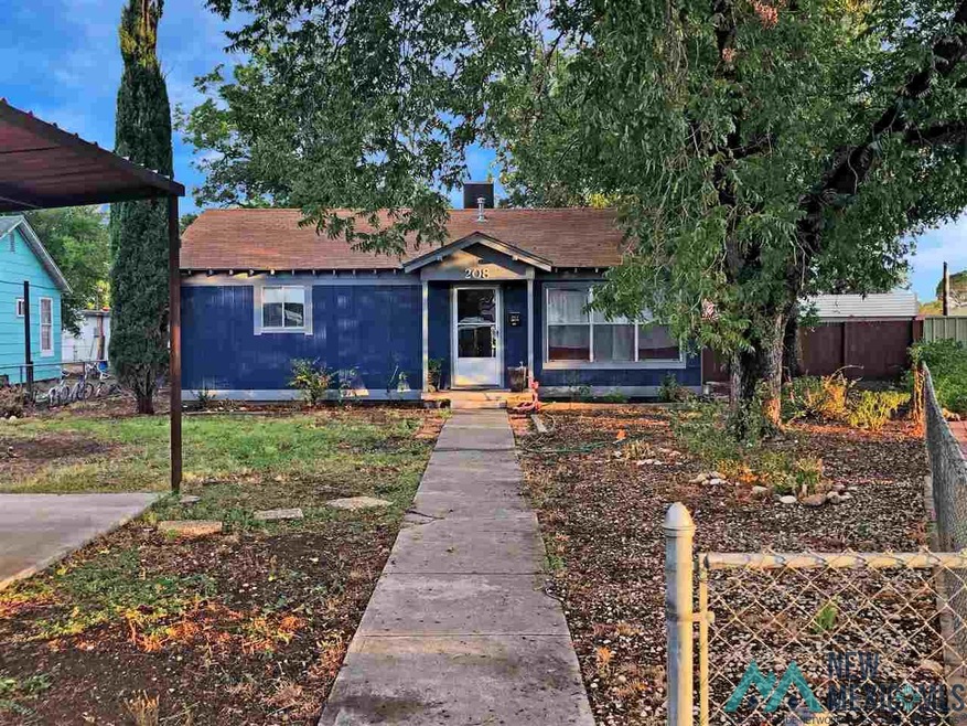 208 W Shipp Dr, Hobbs, NM 88240 - photo 1