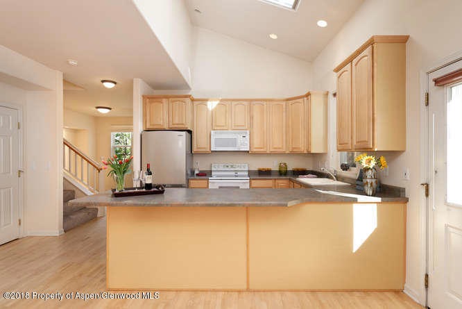 334 Summerset Way Basalt CO-small-013-31
