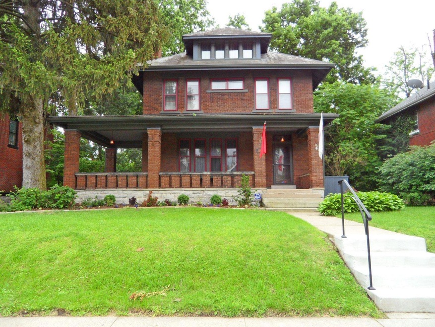 Exterior Front2