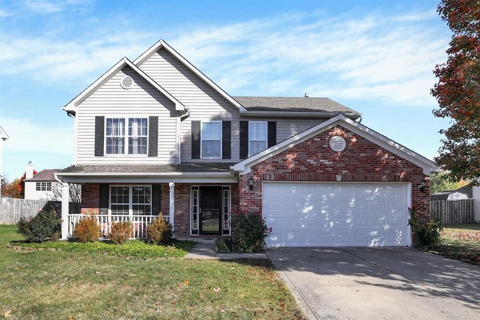 492 Acorn Dr, Whiteland, IN 46184 - photo 1