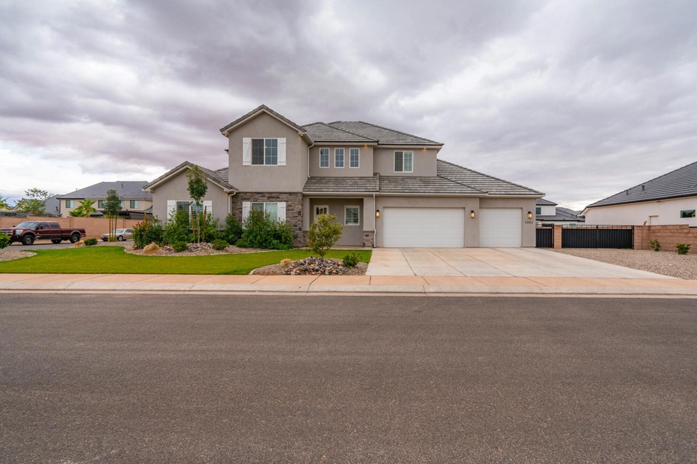 2902 E Ridgedale Ln-001