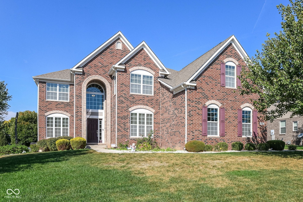 Pending $650,000 • Co-Listing Agent