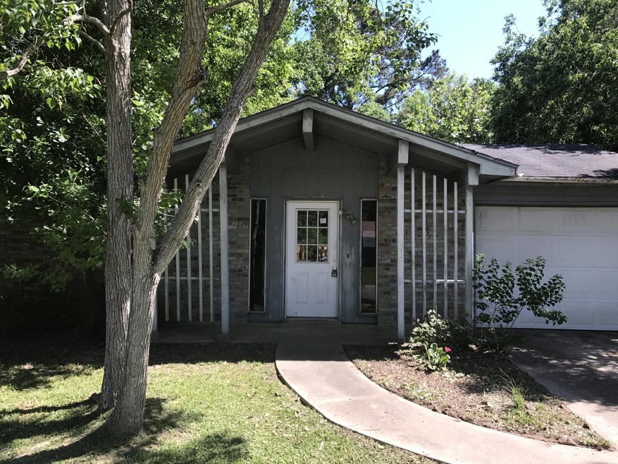 FRONT EXTERIOR