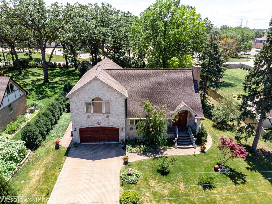 9541 W Oak Place, Des Plaines, IL 60016 - photo 1