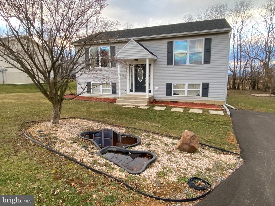 2773 Tattoo Dr, Chambersburg, PA 17202 - photo 1