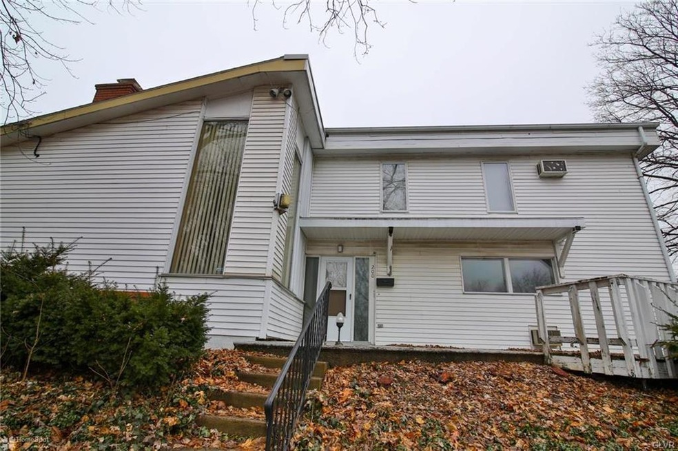 200 Delaware Ln, Whitehall, PA 18052 - photo 1