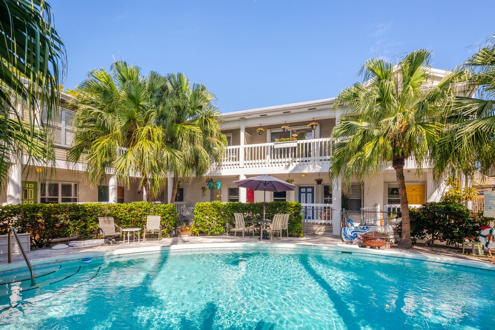 3255 duck ave #7-3