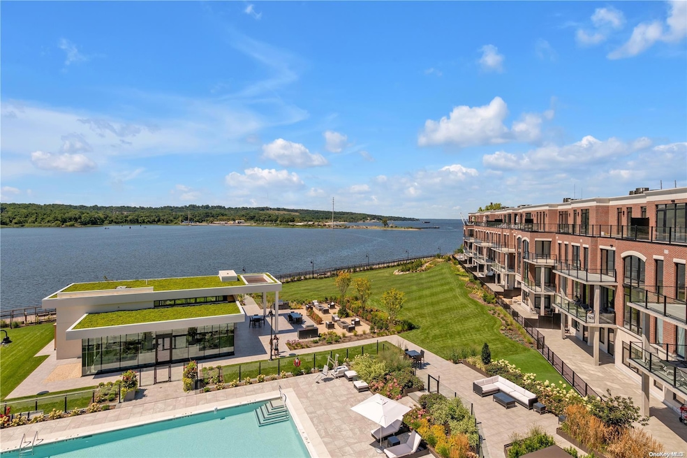 10 Shore Rd unit 109, Glenwood Landing, NY 11547 - photo 1