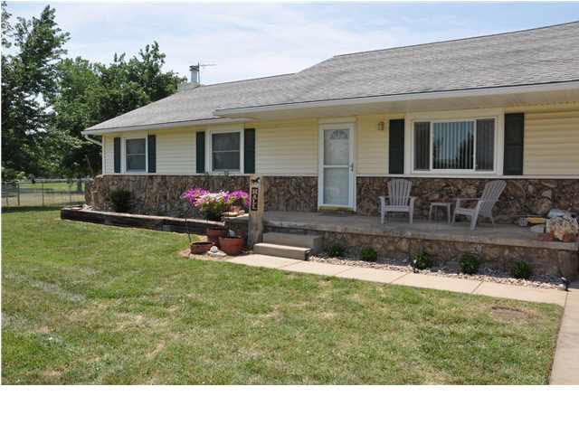 Welcome home to 1295 N. Osage Rd. in Mulvane, KS!