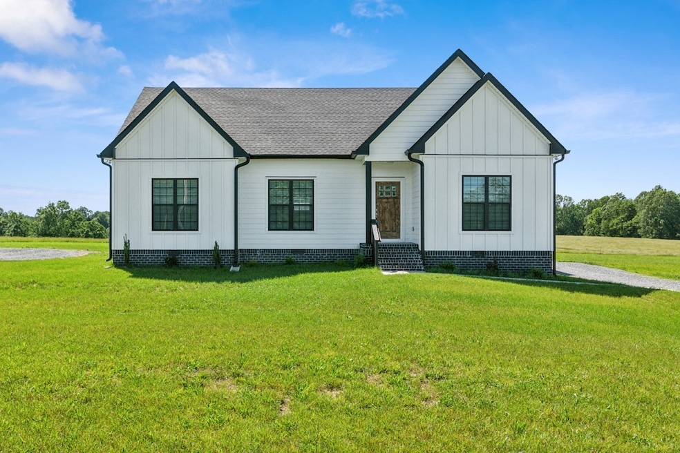 5129 Galen Rd, Lafayette, TN 37083 - photo 1