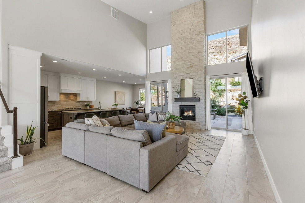 458 N 200 E, La Verkin, UT 84745 - photo 1