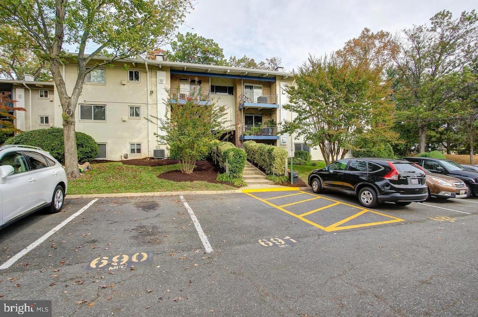 11408 Cherry Hill Rd unit 103, Beltsville, MD 20705 - photo 1