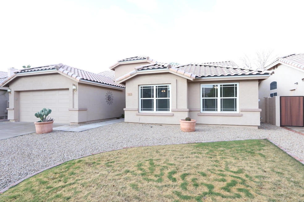 902 N Sicily Dr, Chandler, AZ 85226 - photo 1