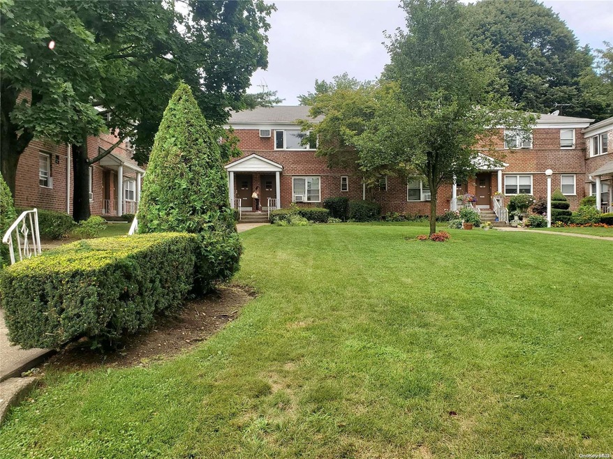 196-35 Dunton Ave unit 2A, Hollis, NY 11423 - photo 1