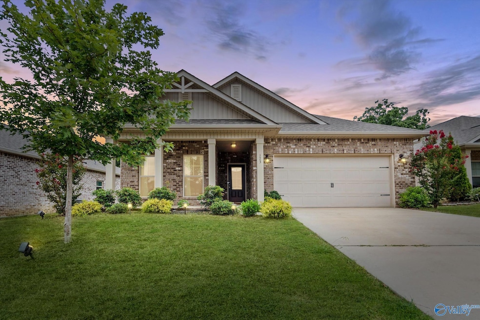 Under Contract $340,000 • Co-Listing Agent