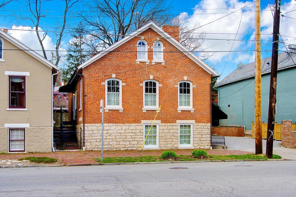 647 S 3rd St unit A, Columbus, OH 43206 - photo 1