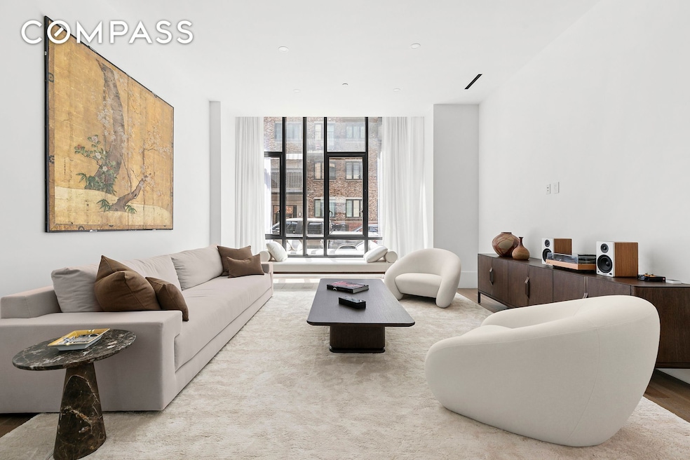 The Oosten unit TH8, Brooklyn, NY 11211 - photo 1