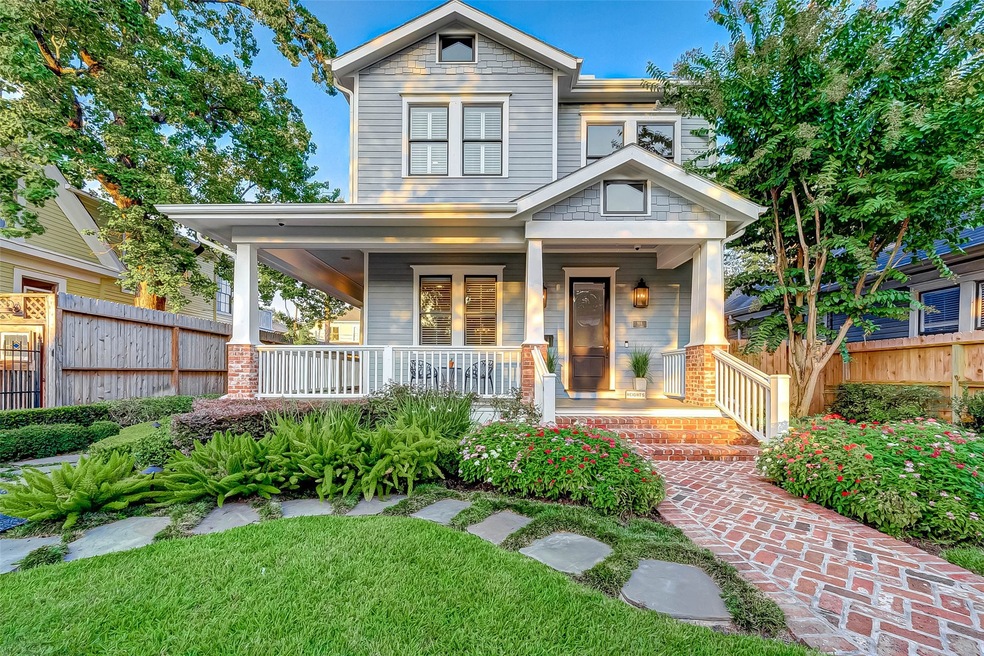 916 Columbia St, Houston, TX 77008 - photo 1