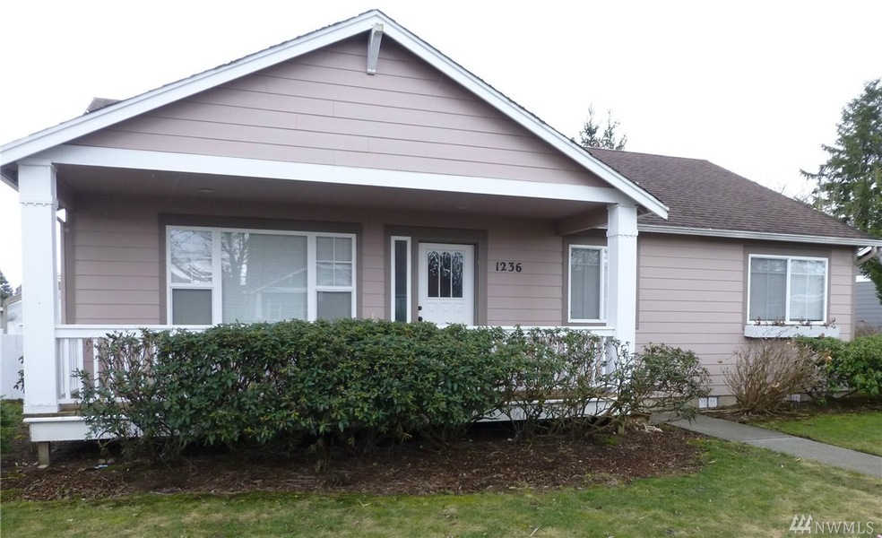 1236 Elm St, Lynden, WA 98264 - photo 1