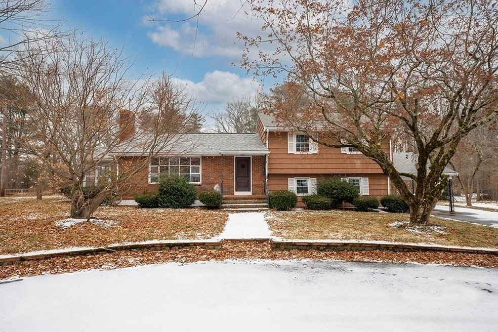 268 Concord St, Rockland, MA 02370 - photo 1