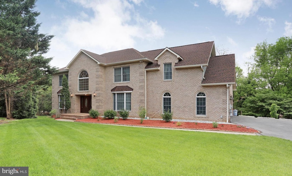 11415 Eastwood Ct, Hagerstown, MD 21742 - photo 1