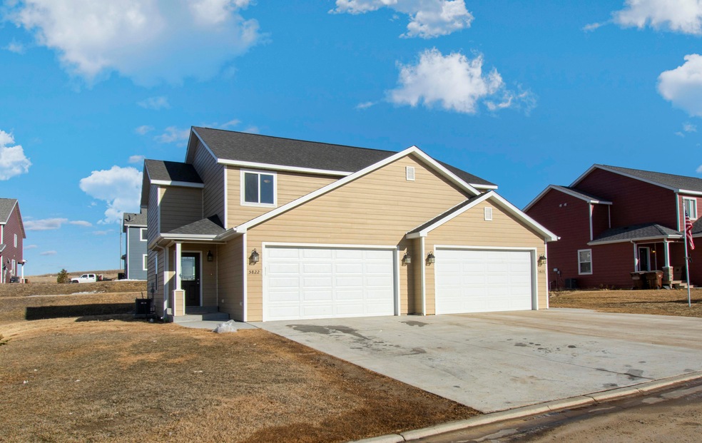 5822 Anna Ave, Williston, ND 58801 - photo 1