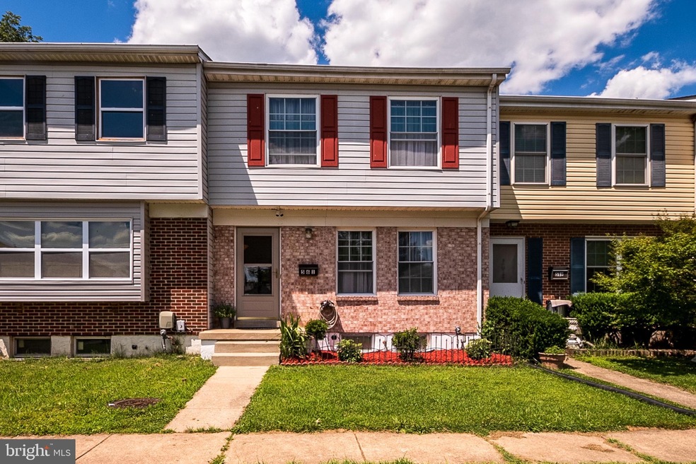 561 Jamestown Ct, Edgewood, MD 21040 - photo 1