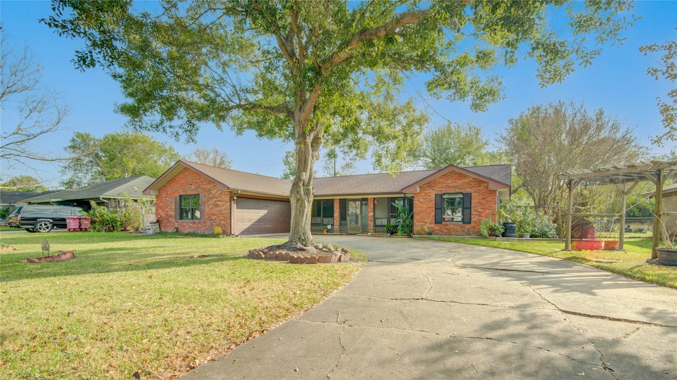 1607 W 11th St, Freeport, TX 77541 - photo 1